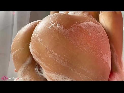 ❤️ Brunette si masturba a figa cù un vibratore per un orgasmu intensu in a doccia ️ Video sessu à porn co.fotonovelasxxx.ru ❌